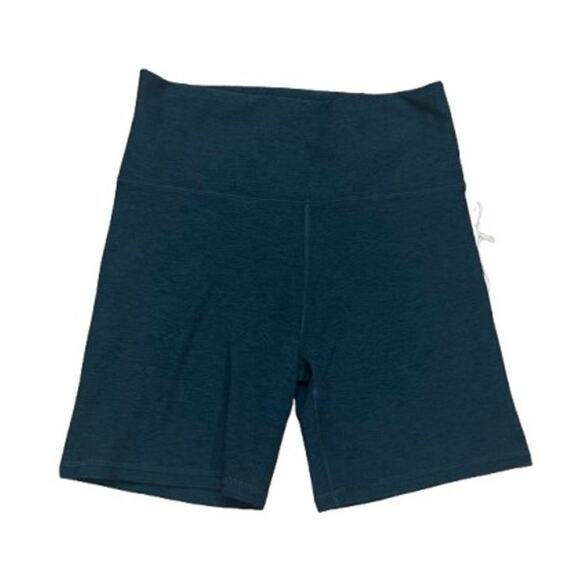 NWT Women's Size S Vuori Clean Elevation Shorty 6" in Moss Heather Green Hi-Rise - Picture 3 of 8